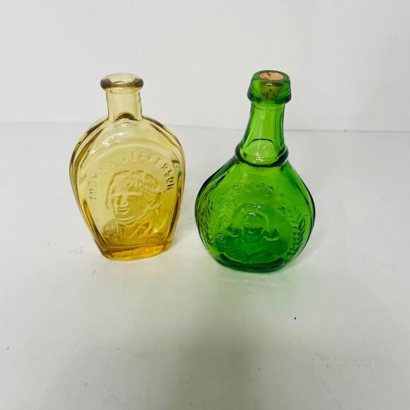 Source Unknown Other - Wheaton Glass Yellow  Thomas Jefferson & Green Jenny Lind Bottle 3" Tall